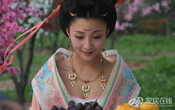 《杨贵妃秘史》杨玉环柔美剧照(组图)