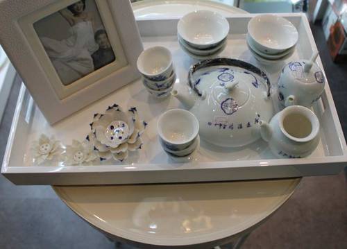 牌子怎么摆在桌上好看 4e719d066ce09.jpg!m